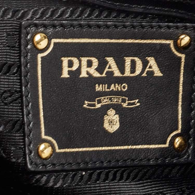 Pre Owned Prada Black Soft Leather Zip Clutch