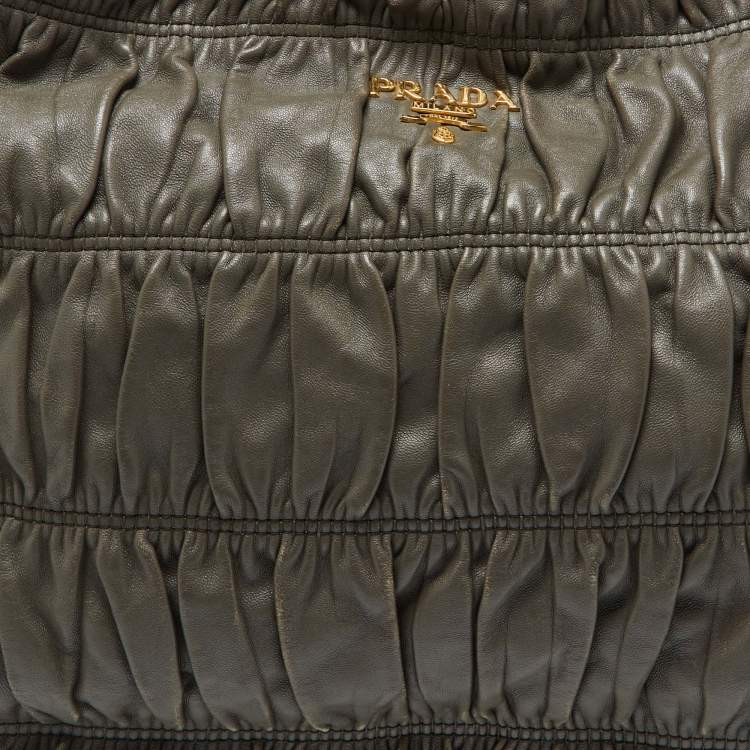 Pre Owned Prada Grey Gaufre Leather Hobo