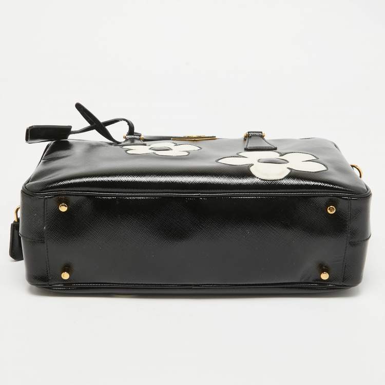 Pre Owned Prada Black Saffiano Patent Leather Floral Bauletto Bag