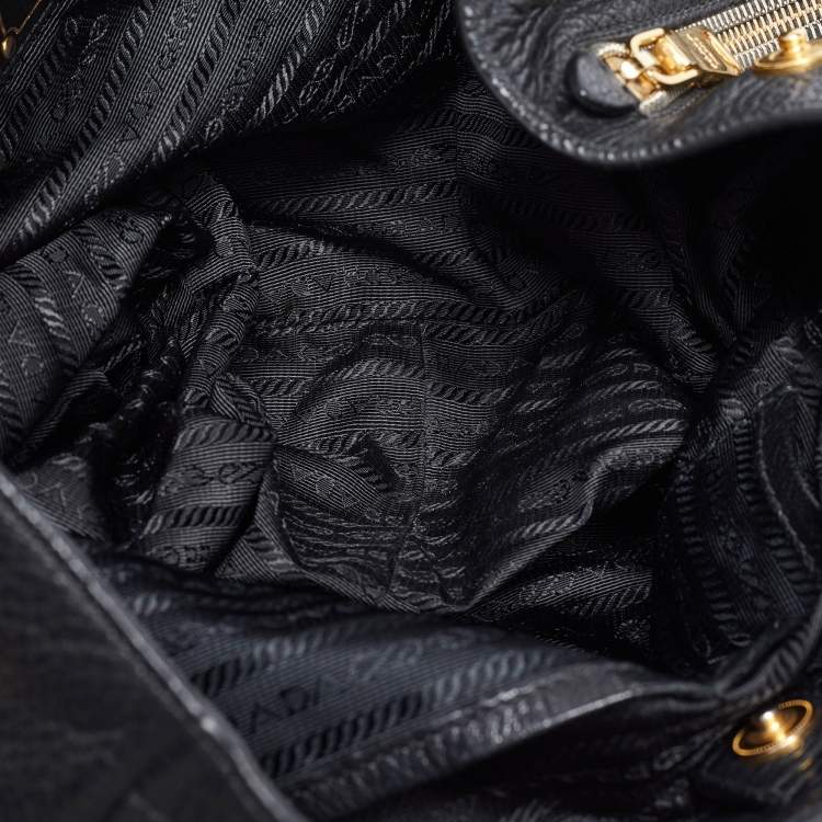 Pre Owned Prada Black Vitello Daino Leather Side Zip Hobo