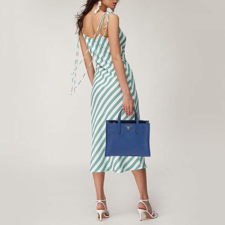 مملوكة مسبقًا Prada Blue Saffiano Cuir Leather Triple Pocket Tote