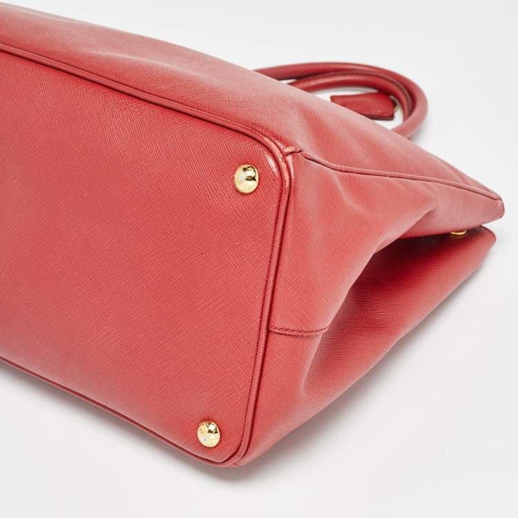 Pre Owned Prada Red Saffiano Lux Leather Large Galleria Tote