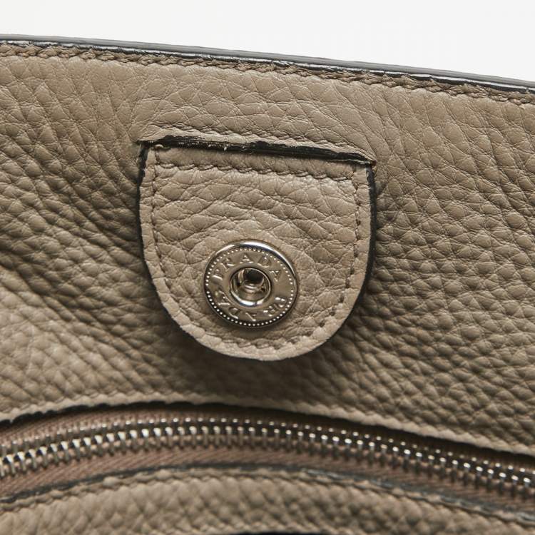 Pre Owned Prada Beige Vitello Daino Leather Shopper Tote