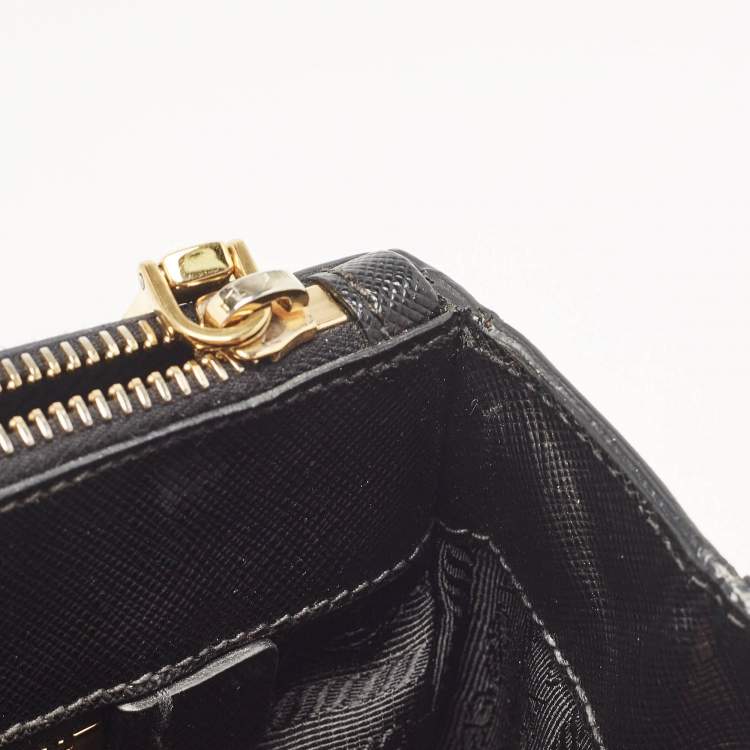 Pre Owned Prada Black Saffiano Leather Medium Double Zip Tote