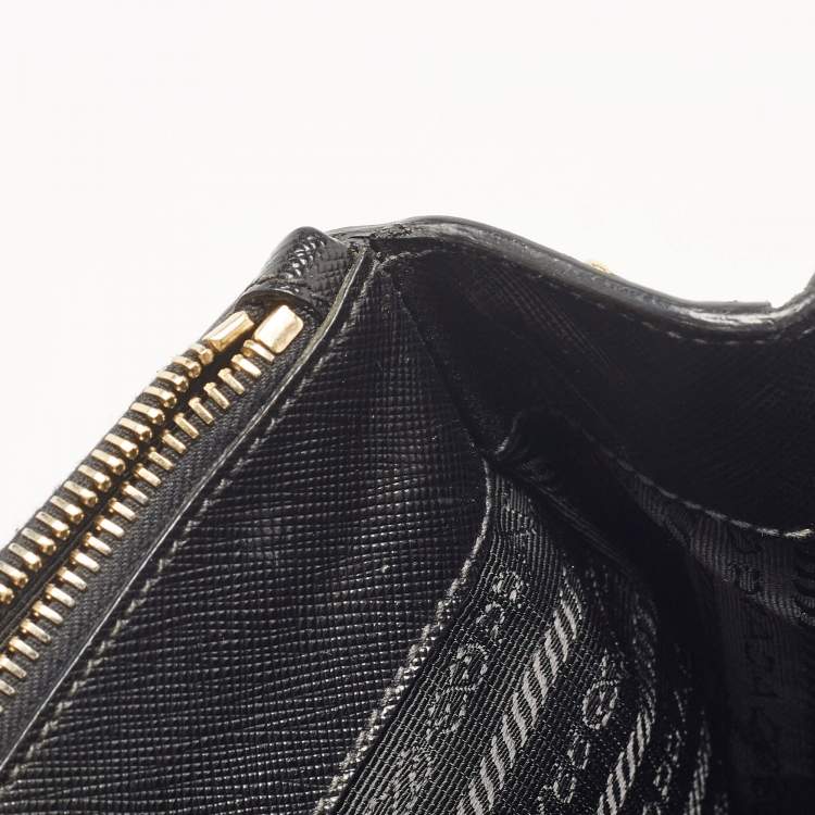 Pre Owned Prada Black Saffiano Leather Medium Double Zip Tote