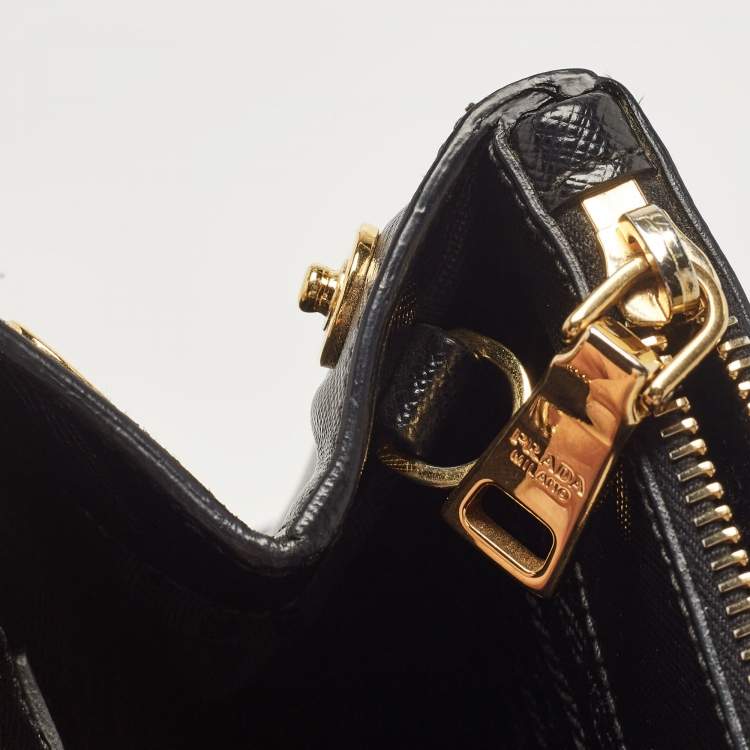 Pre Owned Prada Black Saffiano Leather Medium Double Zip Tote