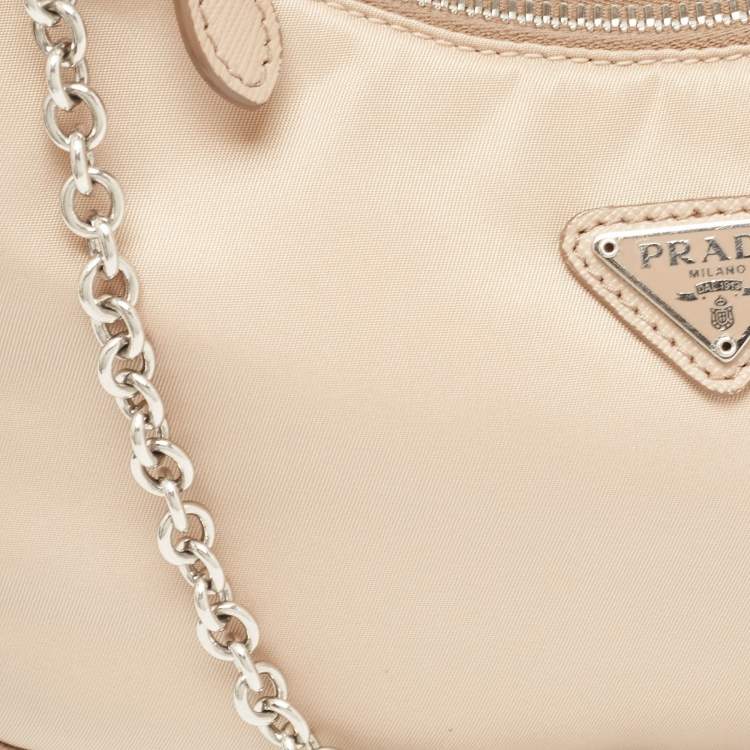 Pre Owned Prada Beige Nylon and Leather Re-Edition 2005 Baguette Bag