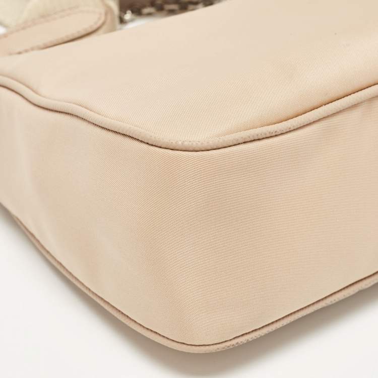 Pre Owned Prada Beige Nylon and Leather Re-Edition 2005 Baguette Bag