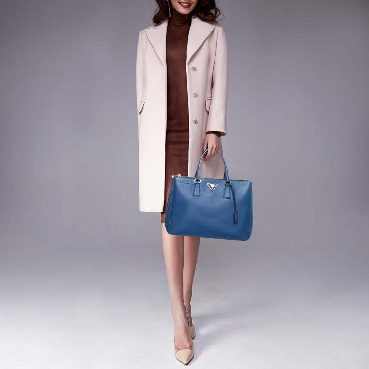 Pre Owned Prada Blue Saffiano Lux Leather Large Double Zip Tote