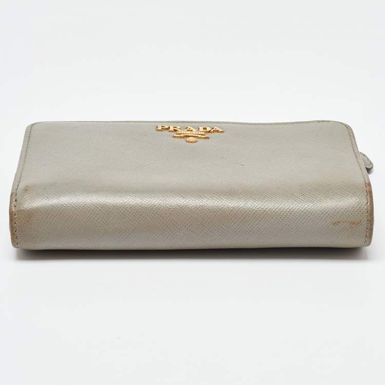 Pre Owned Prada Grey Saffiano Leather Flap French Wallet