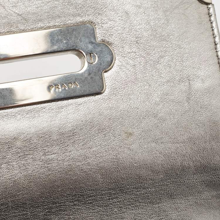 Pre Owned Prada Silver Leather Cahier Chain Bag