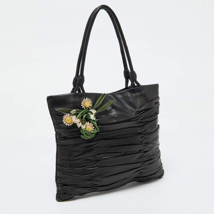 Pre Owned Prada Black Nappa Leather Gaufré Floral Tote