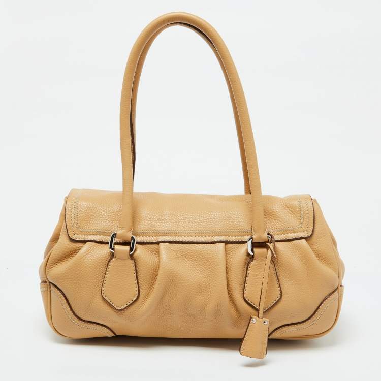 Pre Owned Prada Beige Vitello Daino Leather Pushlock Flap Hobo