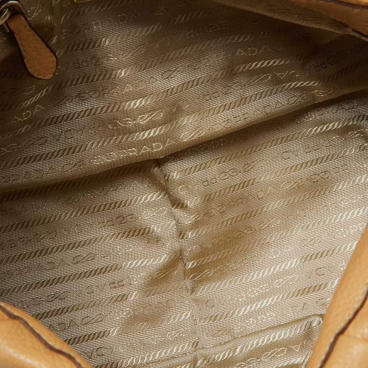 Pre Owned Prada Beige Vitello Daino Leather Pushlock Flap Hobo