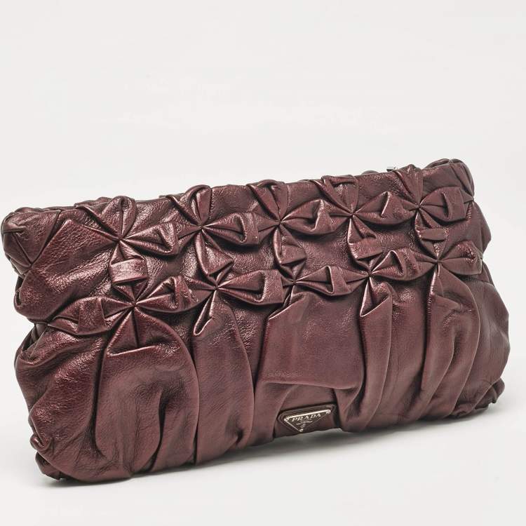 Pre Owned Prada Purple Mirtillo Pleated Leather Clutch
