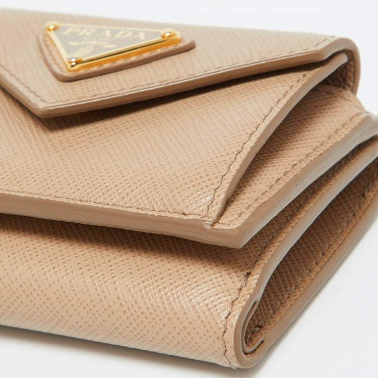 Pre Owned Prada Beige Saffiano Leather Trifold Case Wallet