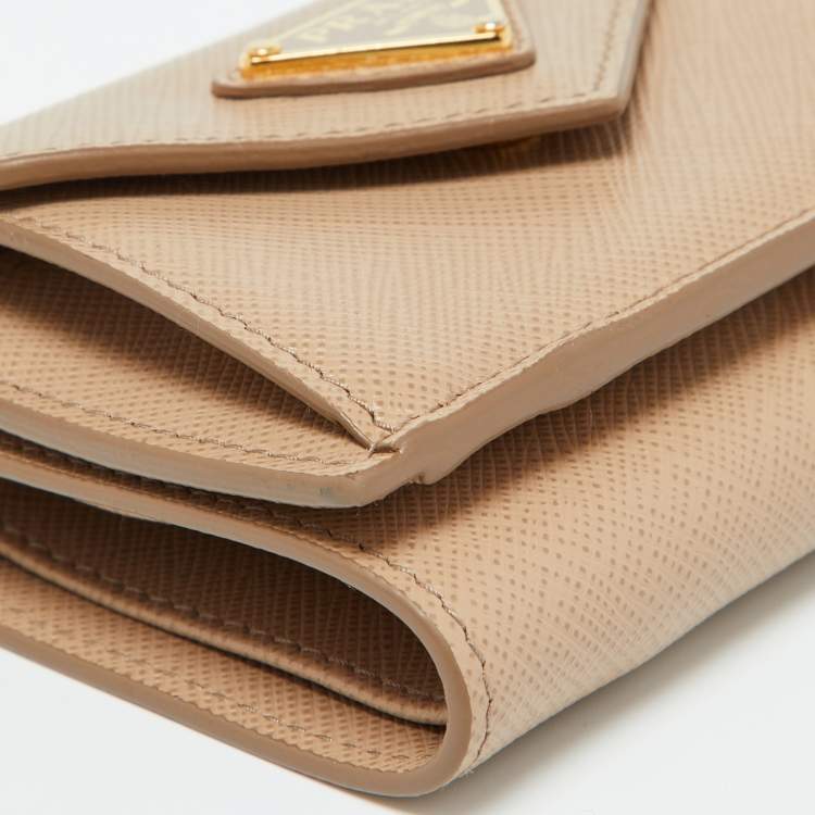 Pre Owned Prada Beige Saffiano Leather Trifold Case Wallet