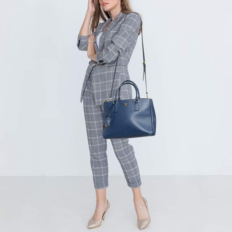 Pre Owned Prada Navy Blue Saffiano Lux Leather Medium Double Zip Tote