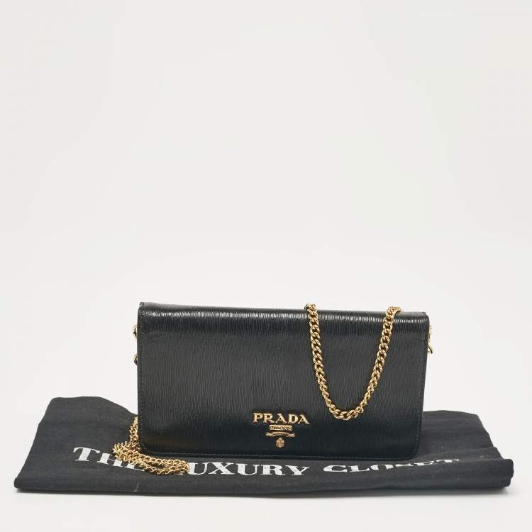 Pre Owned Prada Black Leather Logo Wallet On Chain