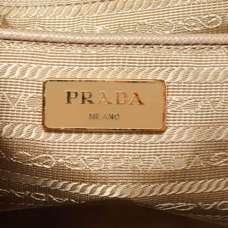 Pre Owned Prada Beige/White Saffiano Lux Leather Open Tote