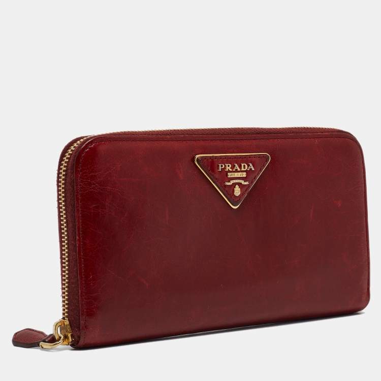 Pre Owned Prada Red Vitelo Shine Leather Logo Zip Continental Wallet