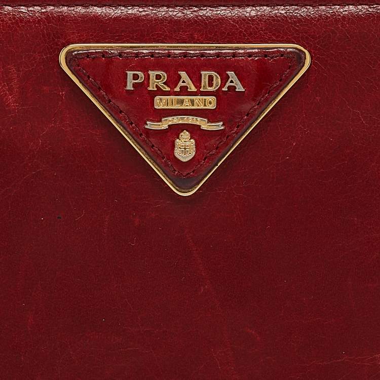 Pre Owned Prada Red Vitelo Shine Leather Logo Zip Continental Wallet