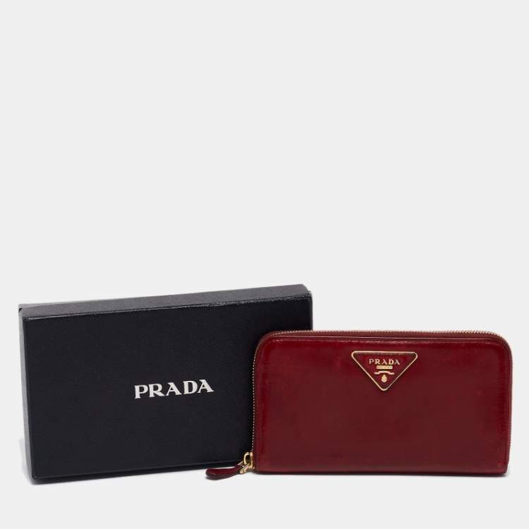 Pre Owned Prada Red Vitelo Shine Leather Logo Zip Continental Wallet
