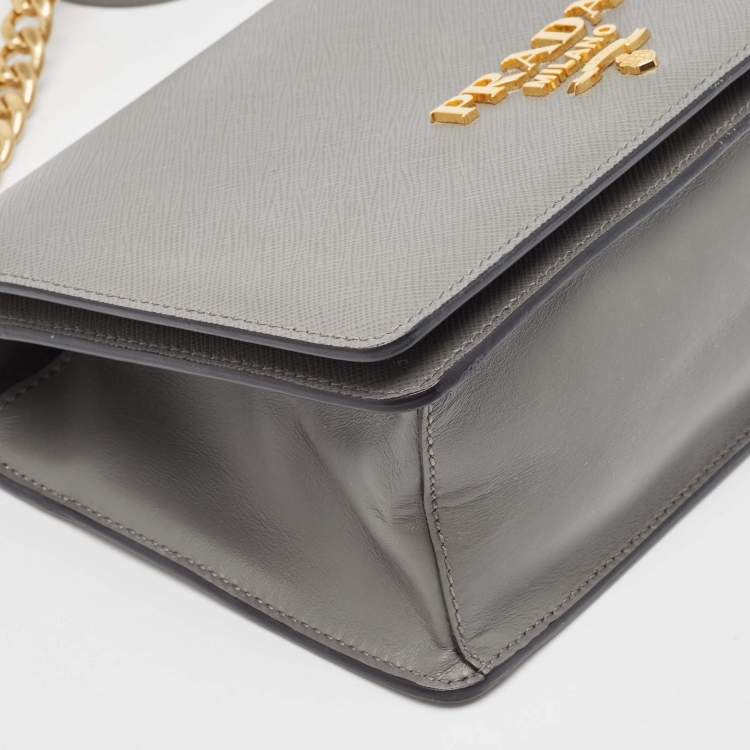 Pre Owned Prada Grey Saffiano Leather Logo Flap Crossbody Bag