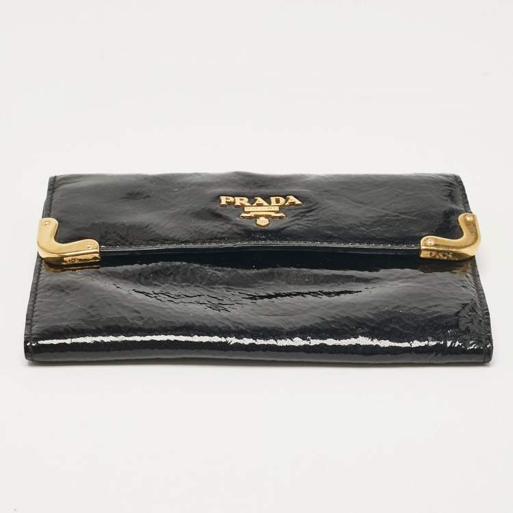 Pre Owned Prada Black Patent Leather Trifold Wallet