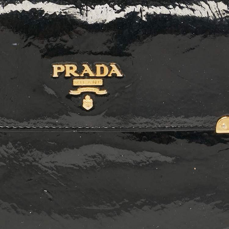 Pre Owned Prada Black Patent Leather Trifold Wallet