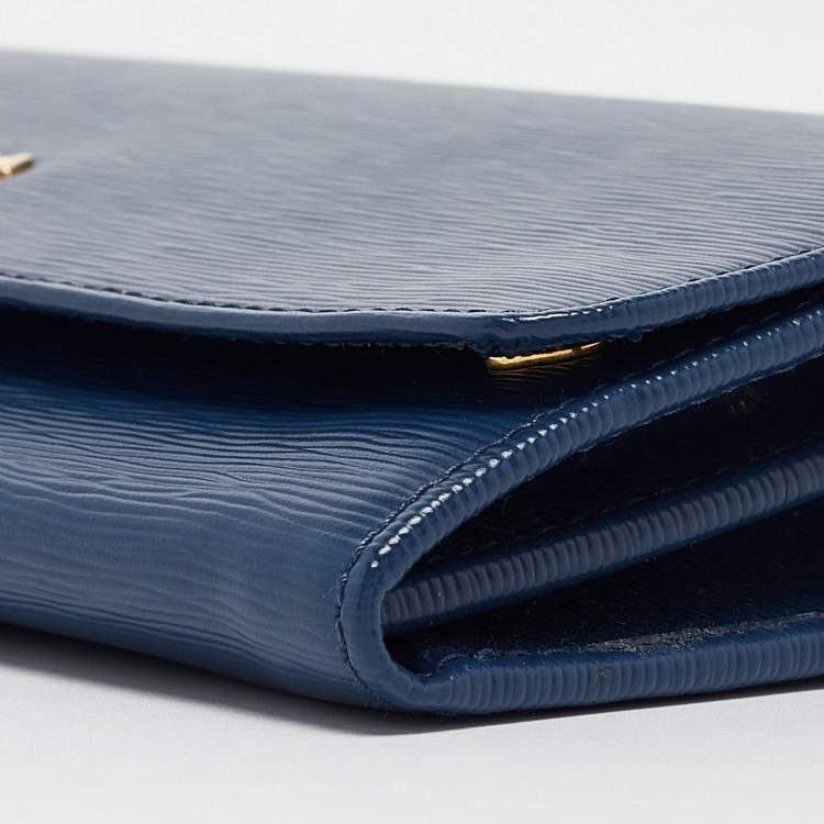 Pre Owned Prada Blue Vitello Move Leather Wallet on Chain