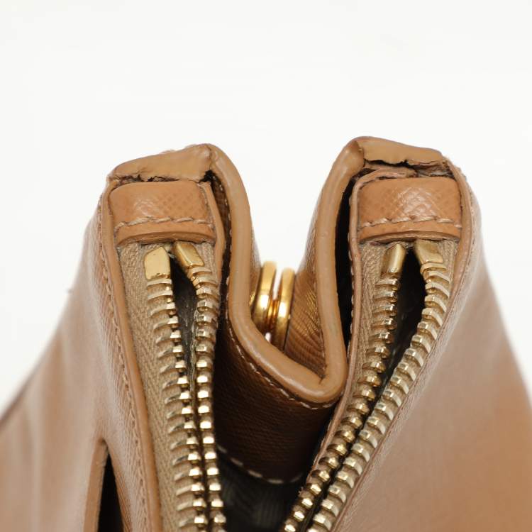 Pre Owned Prada Caramel Saffiano Lux Leather Large Galleria Double Zip Tote