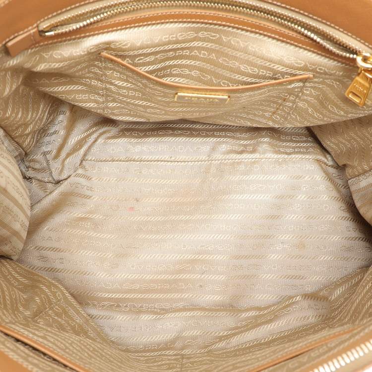 Pre Owned Prada Caramel Saffiano Lux Leather Large Galleria Double Zip Tote