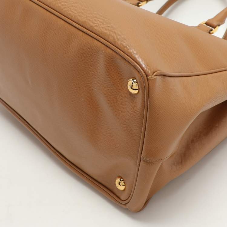 Pre Owned Prada Caramel Saffiano Lux Leather Large Galleria Double Zip Tote