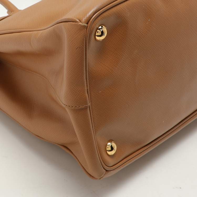 Pre Owned Prada Caramel Saffiano Lux Leather Large Galleria Double Zip Tote