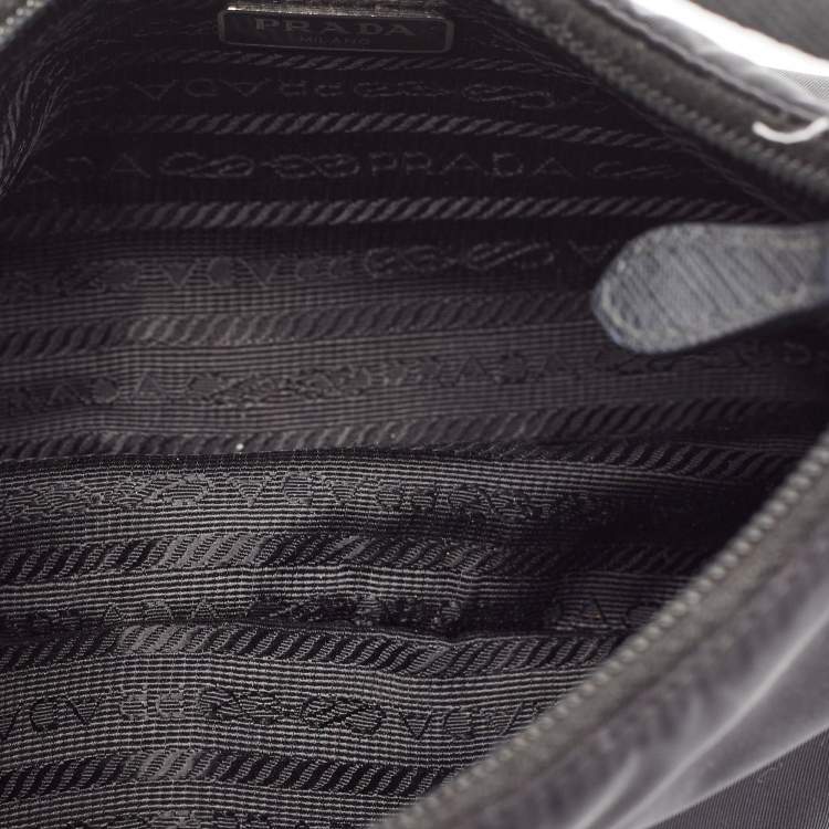 Pre Owned Prada Black Nylon Re-Edition 2000 Bag