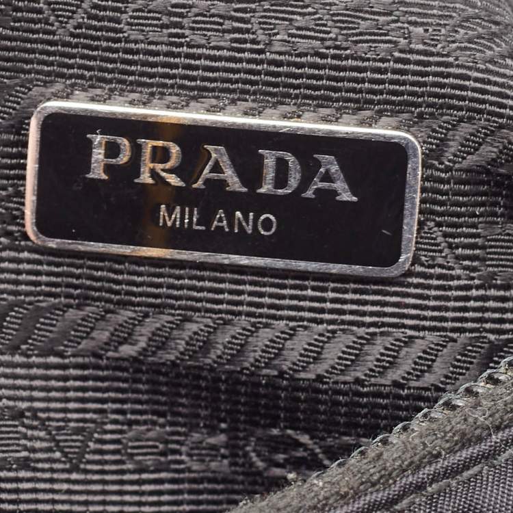 Pre Owned Prada Black Nylon Re-Edition 2000 Bag