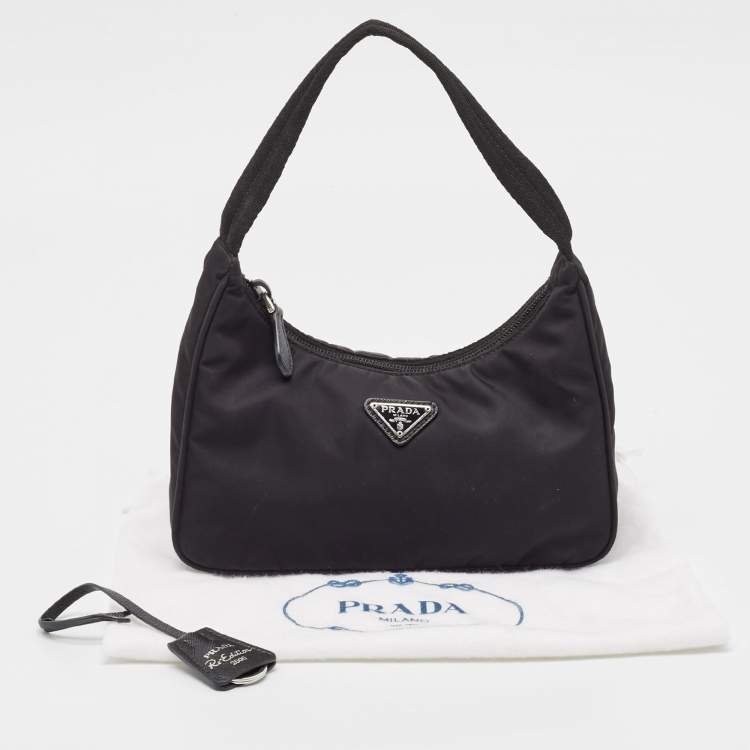 Pre Owned Prada Black Nylon Re-Edition 2000 Bag