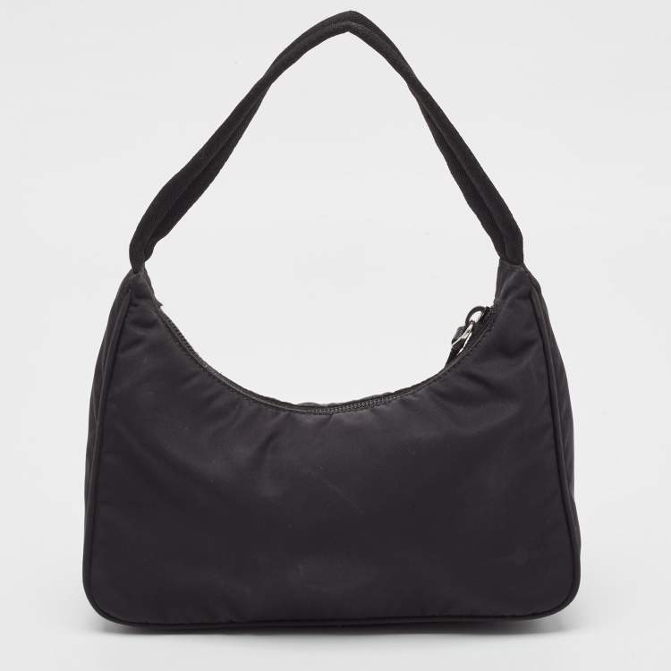 Pre Owned Prada Black Nylon Re-Edition 2000 Bag