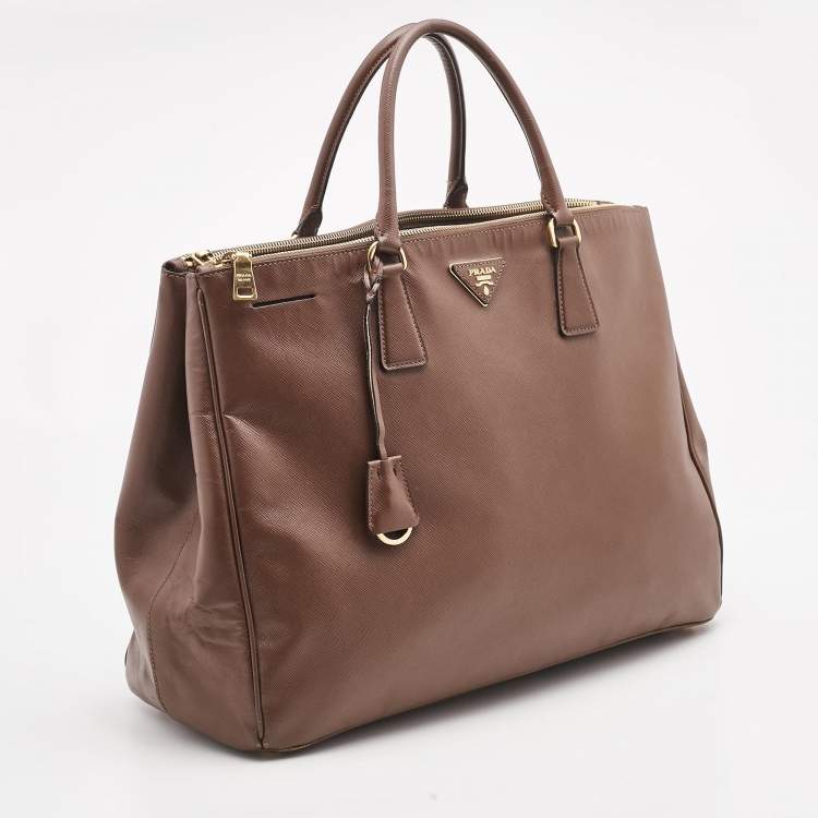 Pre Owned Prada Brown Saffiano Lux Leather Executive Galleria Double Zip Tote