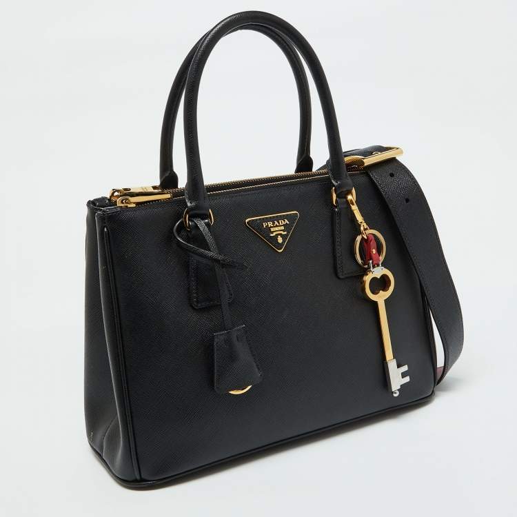 Pre Owned Prada Black Saffiano Leather Medium Galleria Tote