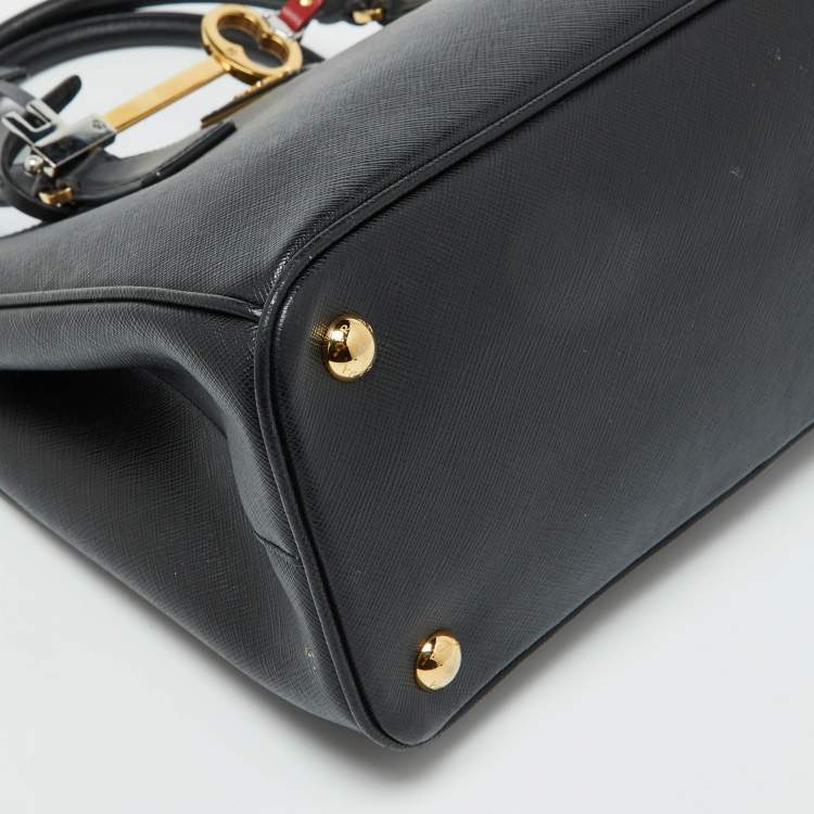 Pre Owned Prada Black Saffiano Leather Medium Galleria Tote