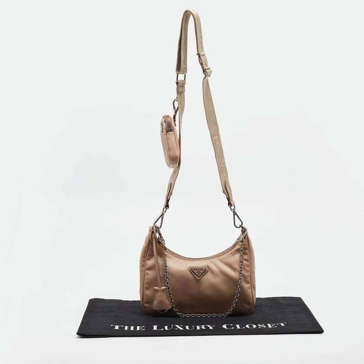 Pre Owned Prada Beige Nylon Re-Edition 2005 Baguette Bag