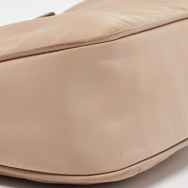 Pre Owned Prada Beige Nylon Re-Edition 2005 Baguette Bag