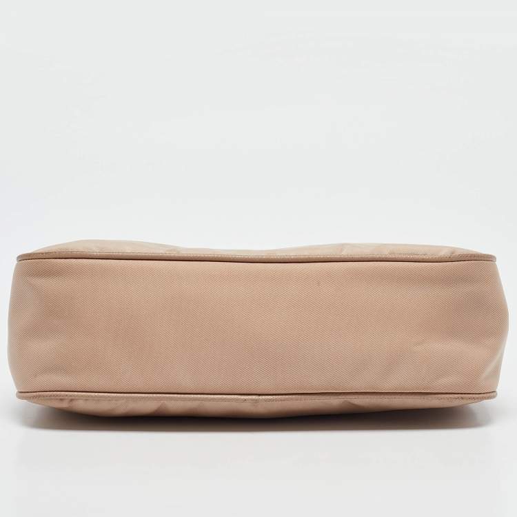 Pre Owned Prada Beige Nylon Re-Edition 2005 Baguette Bag