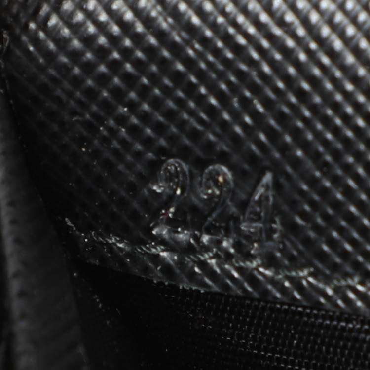 Pre Owned Prada Black Saffiano Lux Leather Oro Chain Wallet On chain