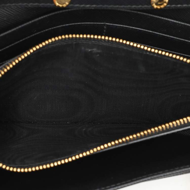 Pre Owned Prada Black Saffiano Lux Leather Oro Chain Wallet On chain