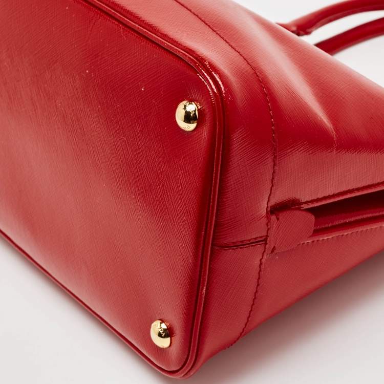 Pre Owned Prada Red Saffiano Lux Patent Leather Medium Promenade Satchel