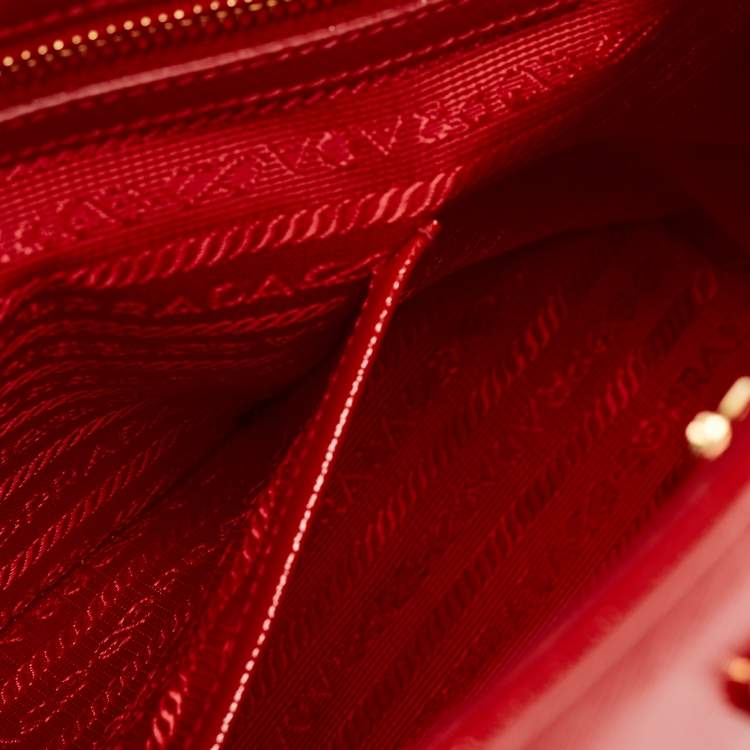 Pre Owned Prada Red Saffiano Lux Patent Leather Medium Promenade Satchel