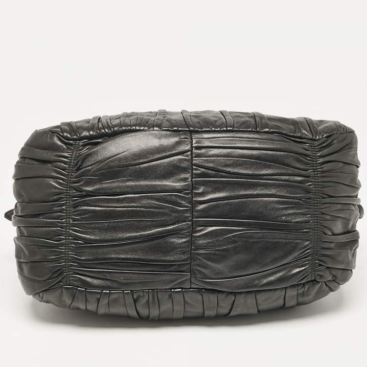 Pre Owned Prada Black Leather Gaufre Tote